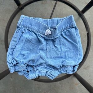 Carter’s Chambray White Bow Bubble Shorts in Blue - Size 2T
